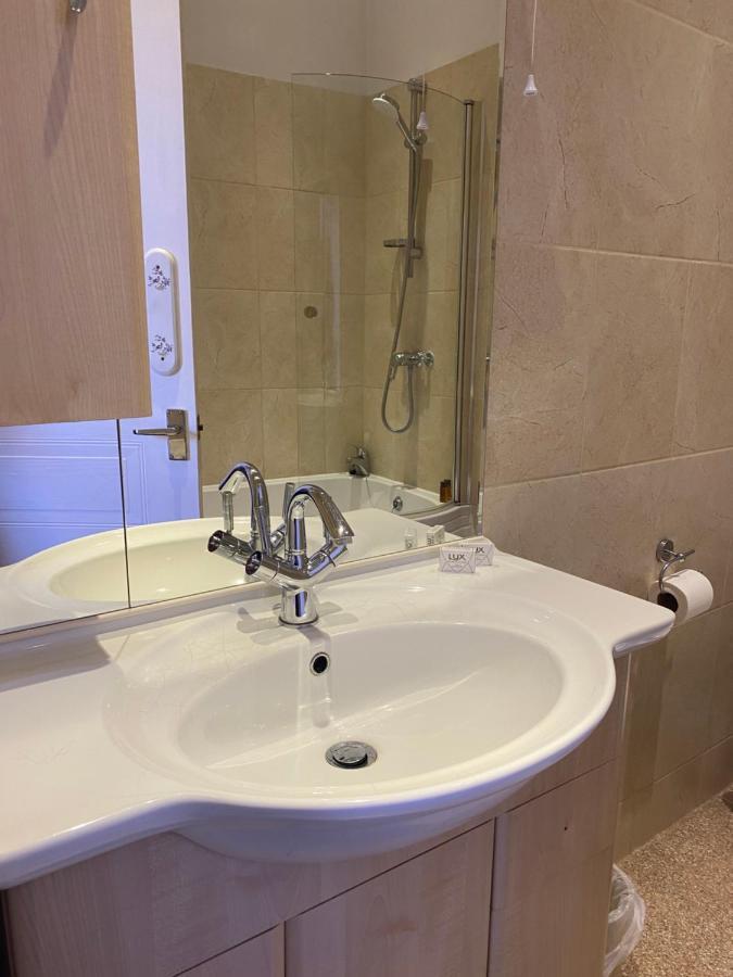 The Tudor Hotel Bridgwater Esterno foto